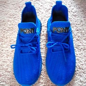 Brand New ✨ Woman's tennis shoes